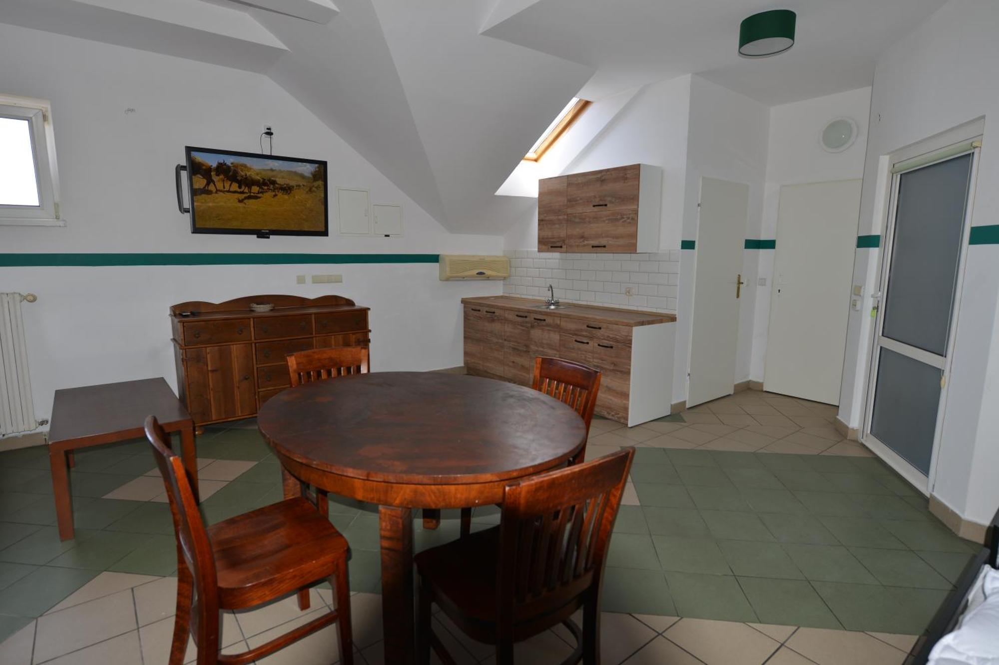 Pokoje Goscinne U Klimosza Pogwizdow Exterior foto